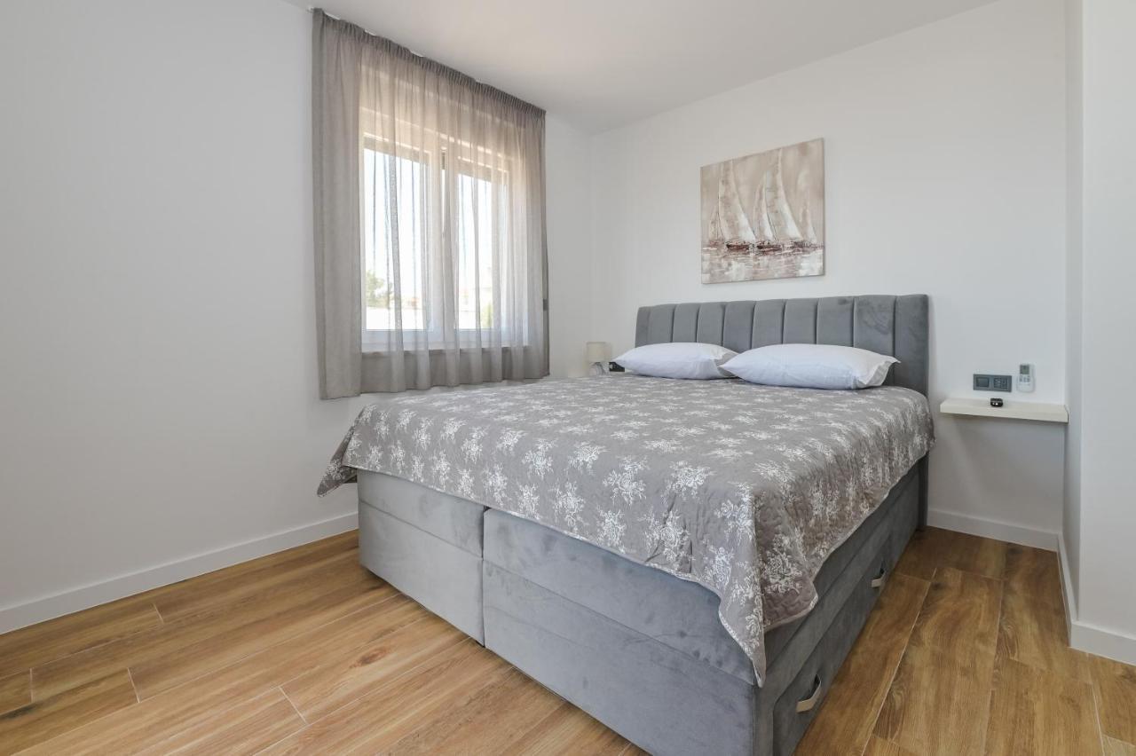 The Eagle Apartman Novalja Kültér fotó