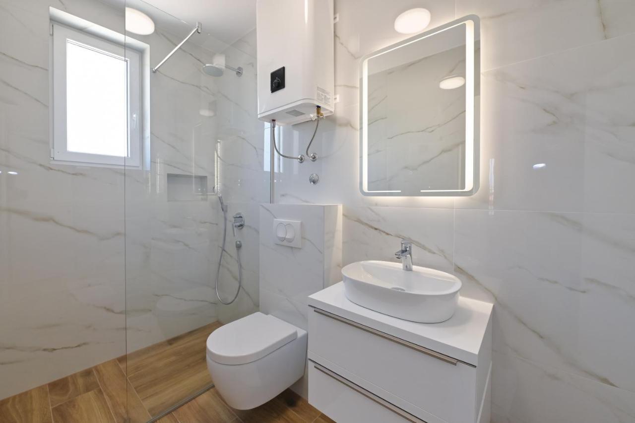 The Eagle Apartman Novalja Kültér fotó