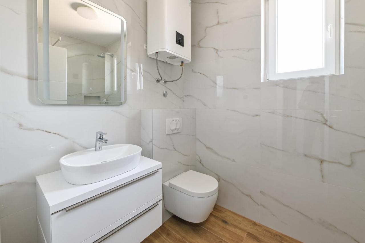 The Eagle Apartman Novalja Kültér fotó
