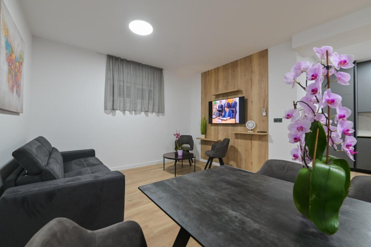 The Eagle Apartman Novalja Kültér fotó