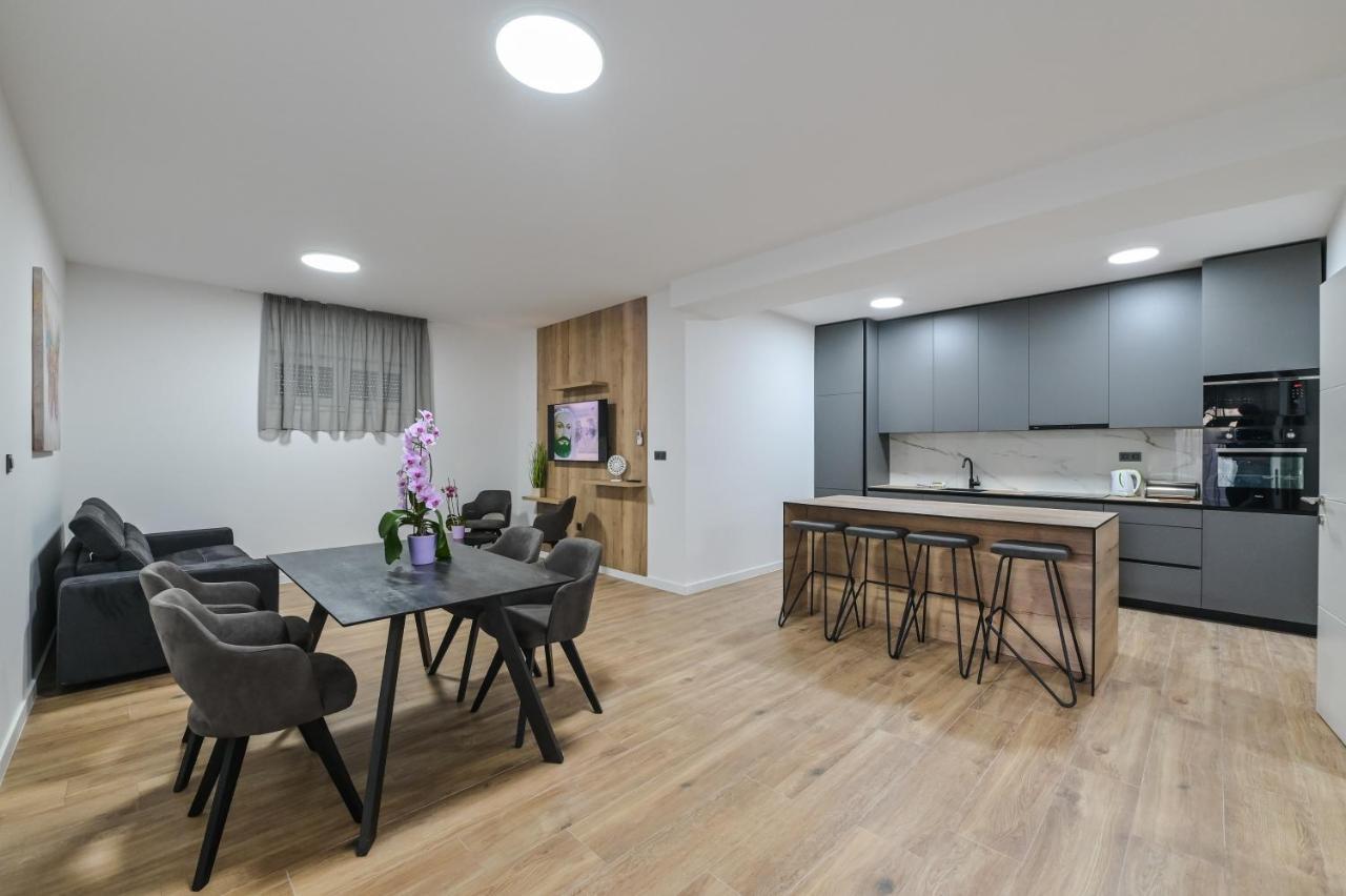 The Eagle Apartman Novalja Kültér fotó